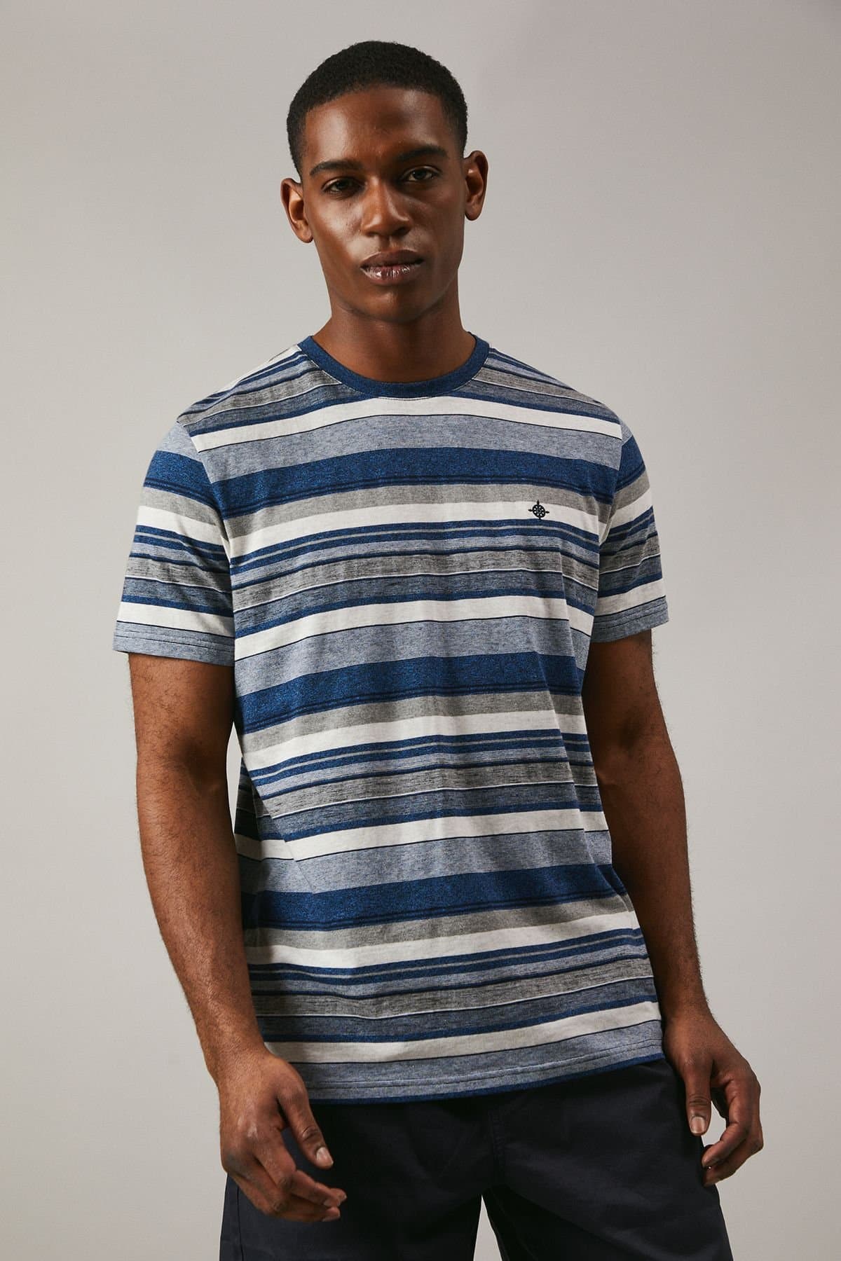 Maine Maine Men's Navy Denver Stripe T-shirt in Blue