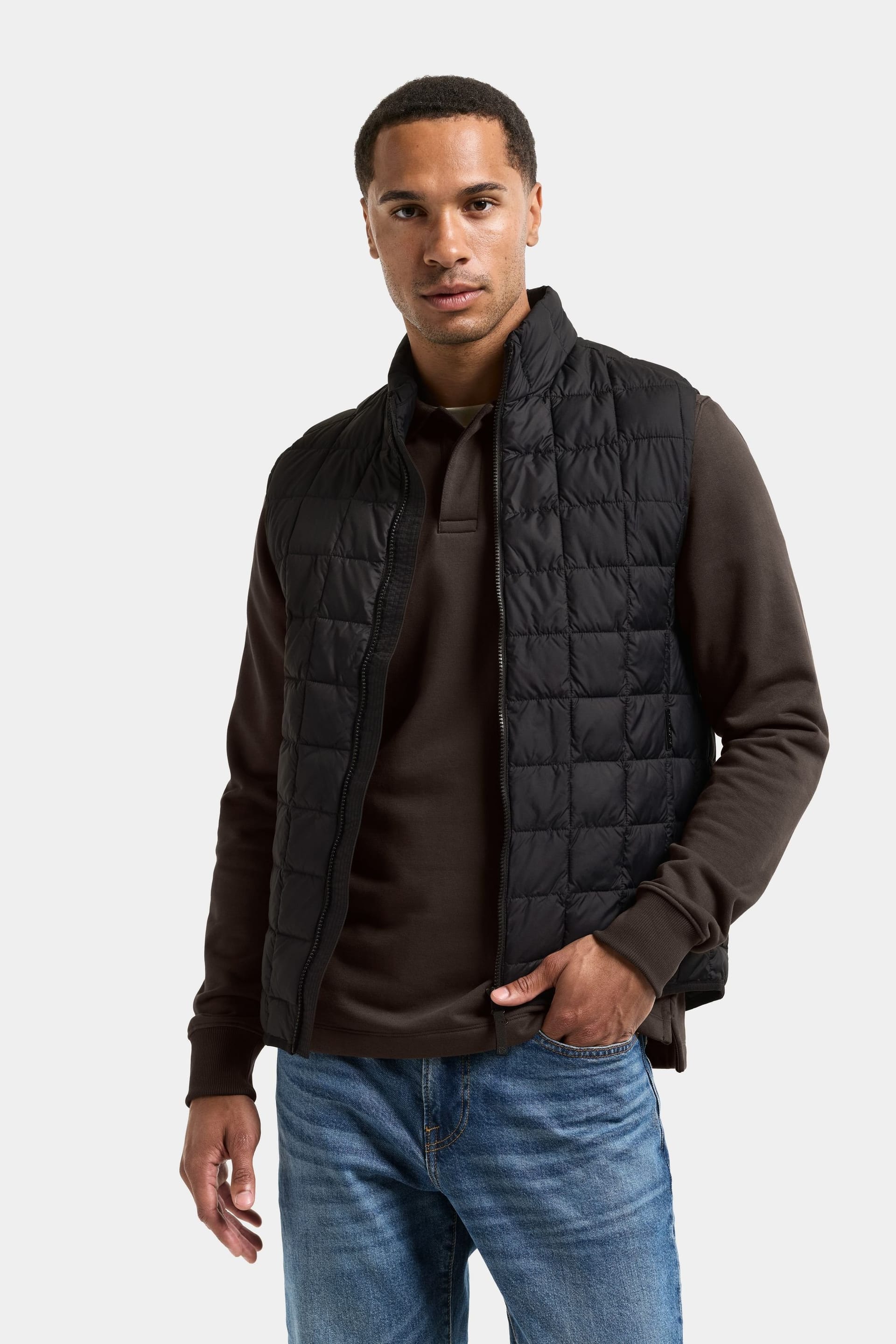 Didriksons Men's Samuel Padded Gilet in Black