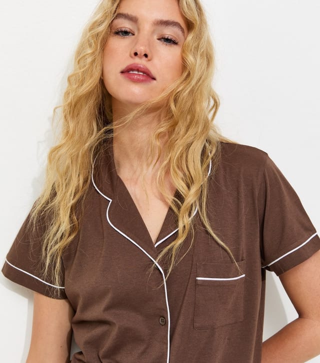New Look Women's Dark Brown Revere Collar Short Sleeve Top and Shorts Pyjama Set New Look - 2