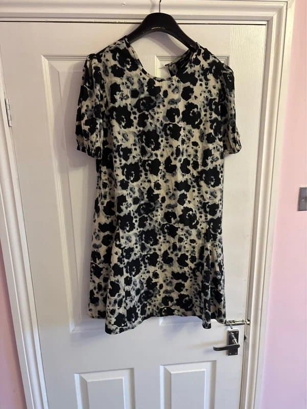 New Look New look knee length wedding work party holiday 14 same day post