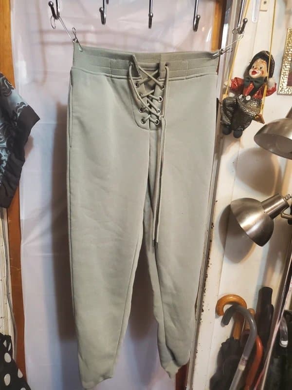 New Look New Look Sage Green Lace Size 10  Elastic Waist Women's Pants Fleece Pockets