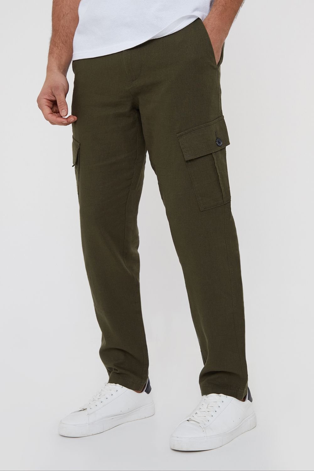 Threadbare Threadbare Men's 'Ramsay' Linen Blend Cargo Trousers in Khaki - 2