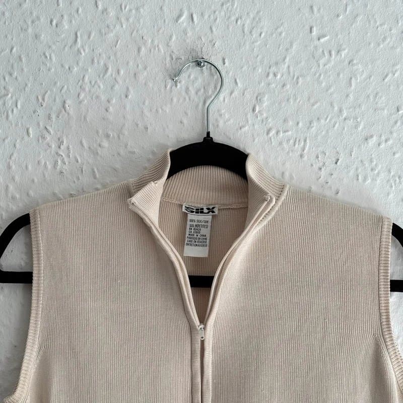 Silx Women's Vintage Silx Silk Quarter-zip Sleeveless Top - Size M