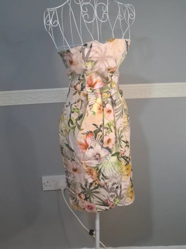 GUESS Los Angeles Strapless Floral Midi Dress in Multi
