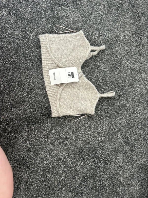 Bershka Bershka beige knitted top