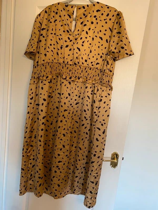 Chi Chi Curve Chi chi beige spot satin dress 22