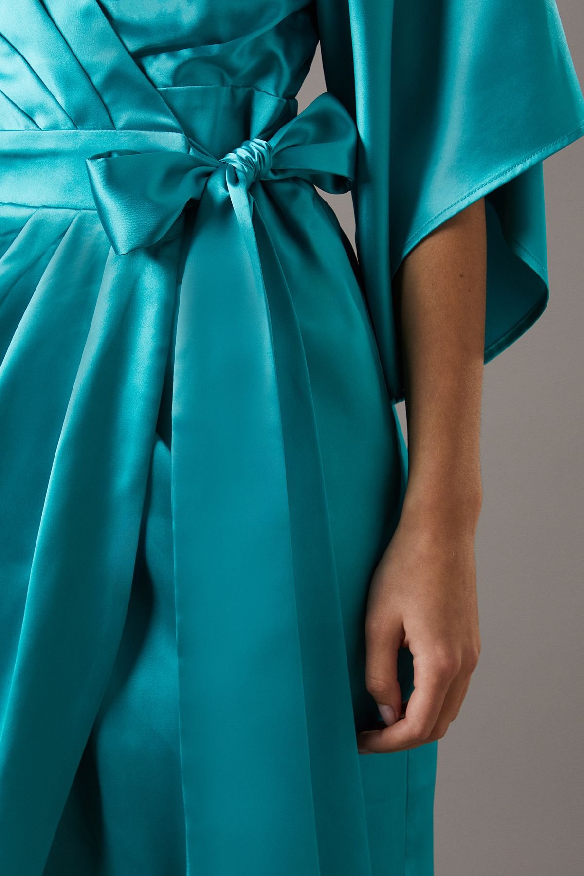 Coast Coast Women's Satin Pleat Front Midi Dress in Turquoise - 3