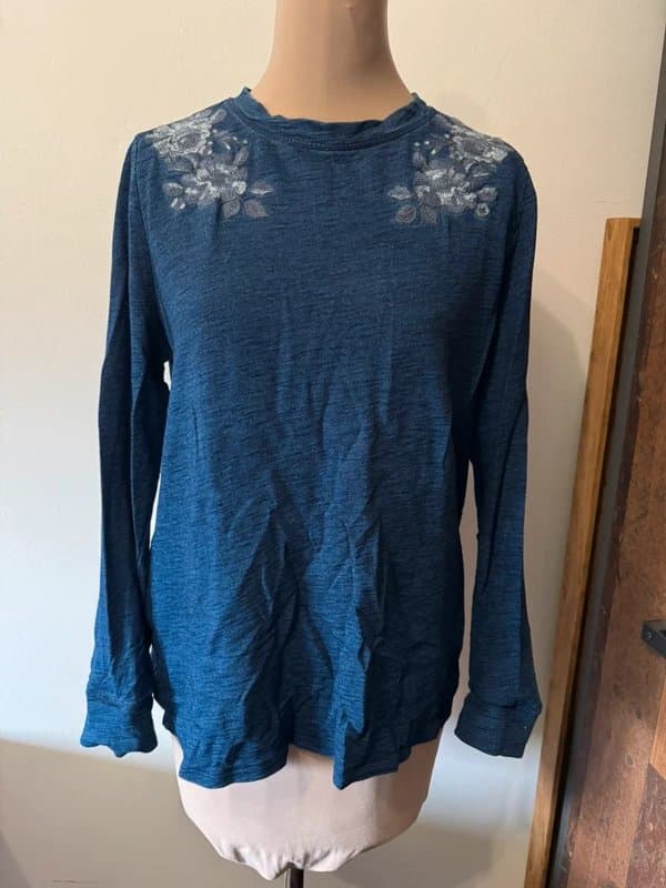 F&F navy blue transitional top blouse long sleeve flower embroidered size 10