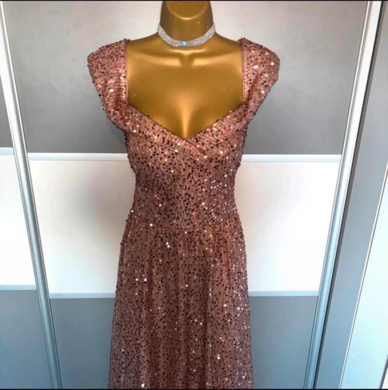 The Unbranded Brand Rose Gold Sequin Evening Gown – UK 18–20 (2XL)
