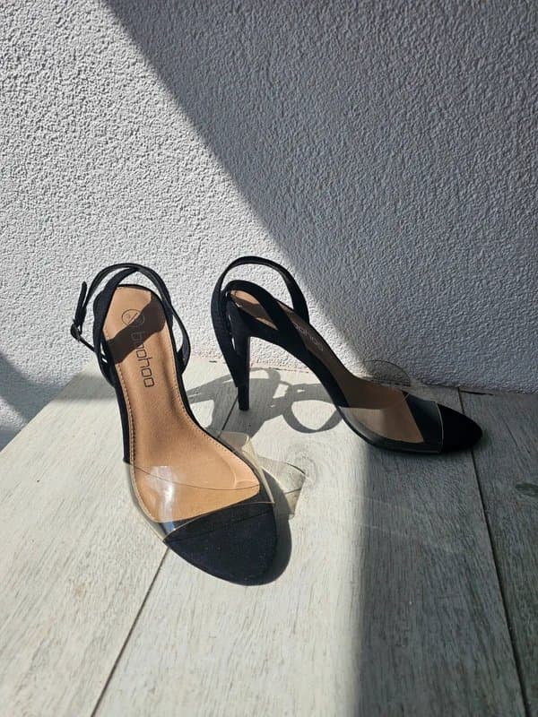 Boohoo Boohoo elegant transparent sandals