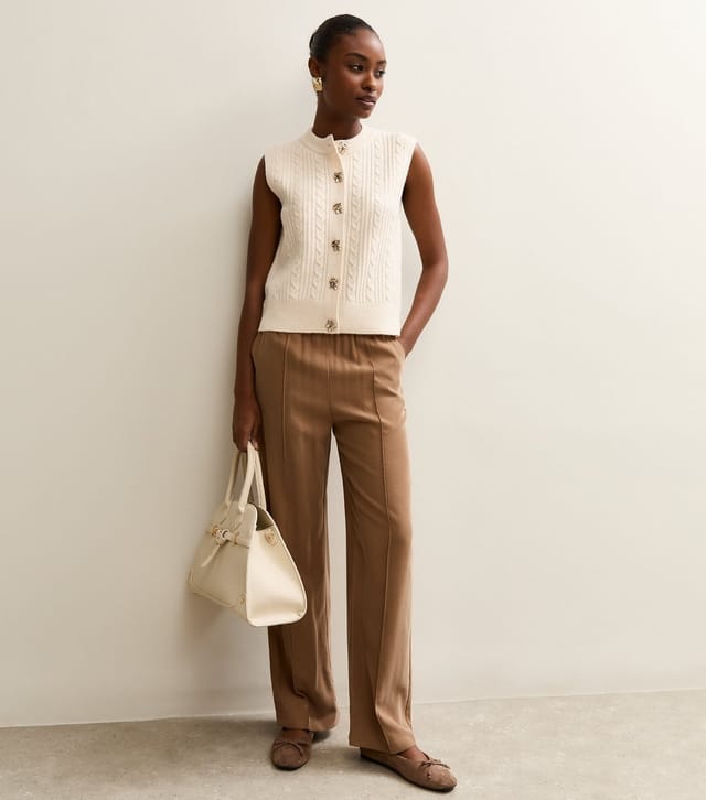 New Look Women's Cream Cable Knit Waistcoat New Look - 3