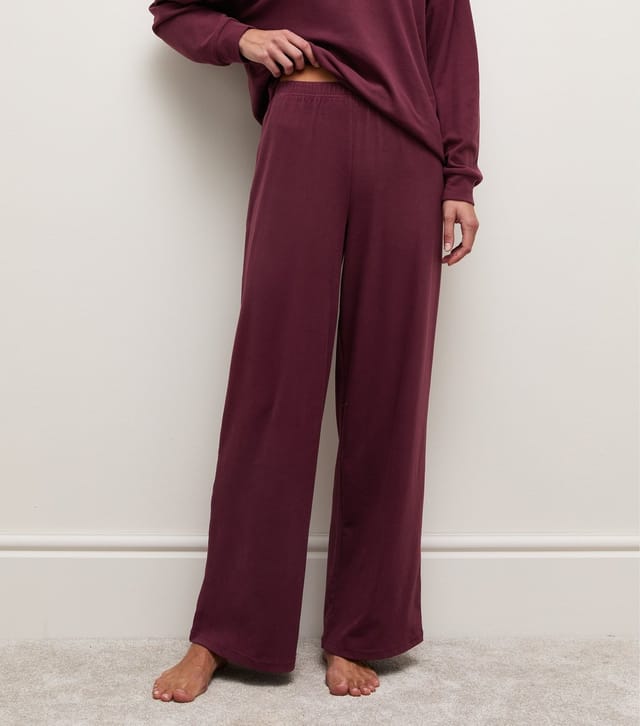 New Look Women's Burgundy Wide Leg Joggers New Look - 2