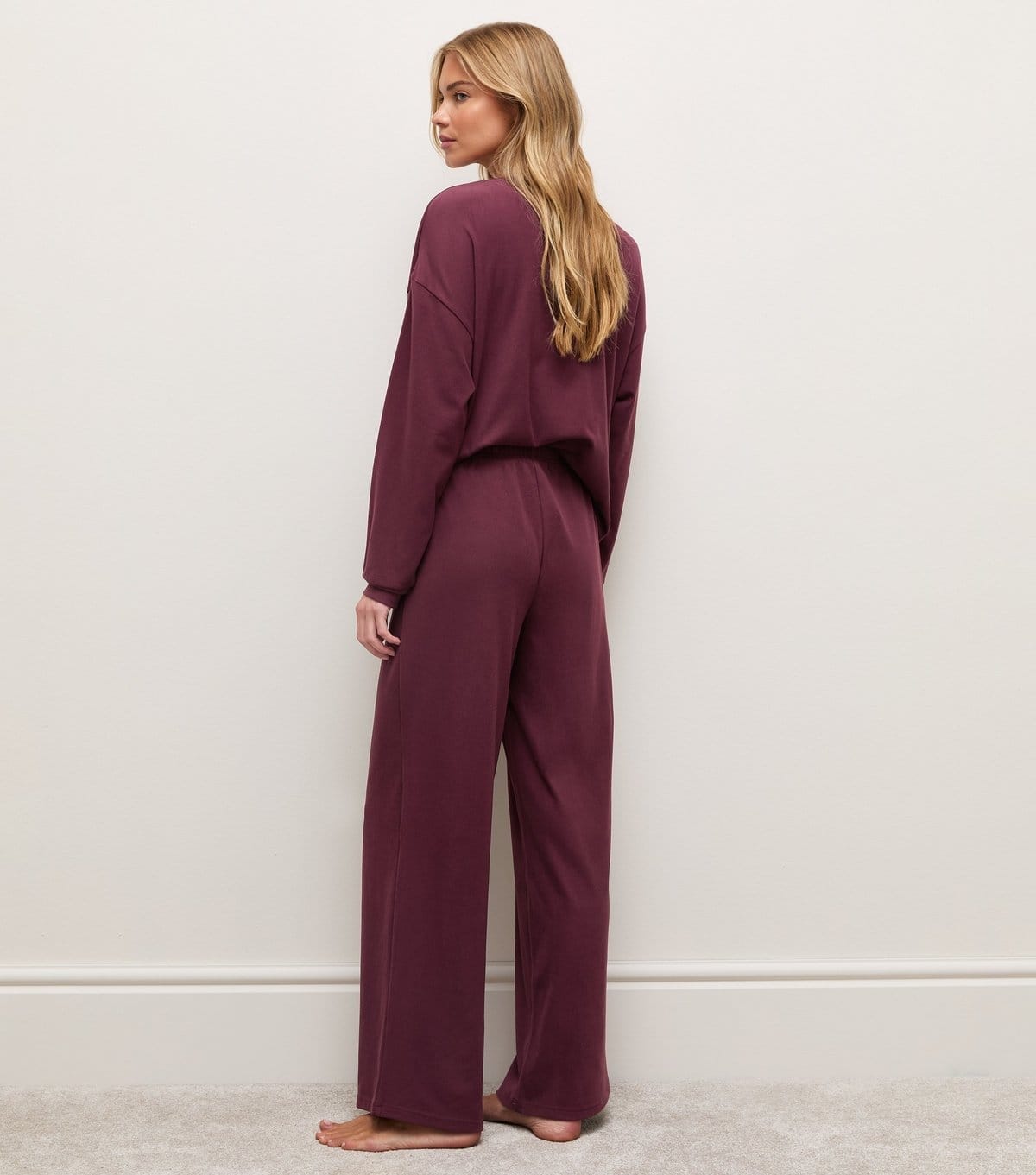 New Look Women's Burgundy Wide Leg Joggers New Look - 4