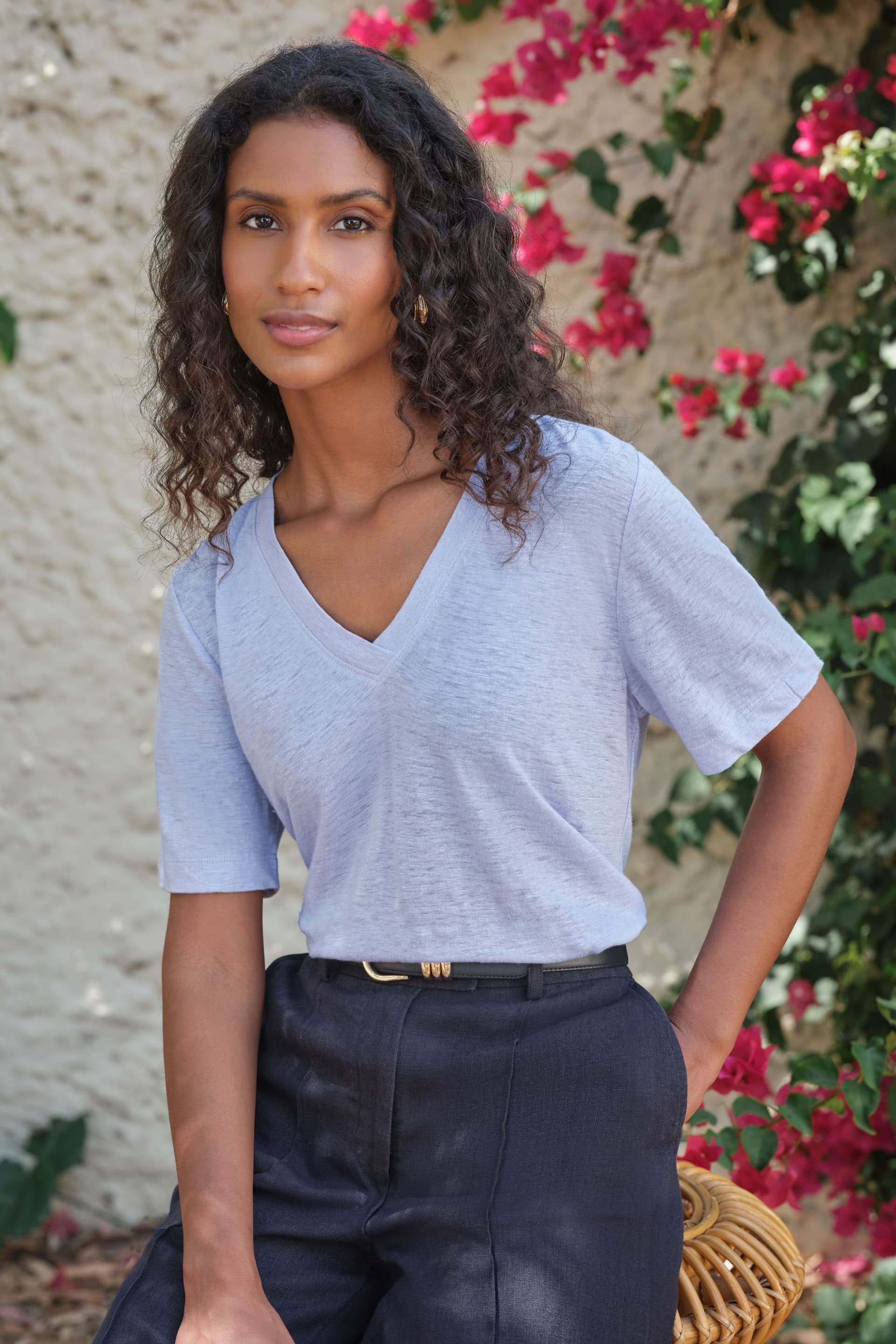 Pure Collection Pure Collection Pale Blue Linen V-Neck T-Shirt