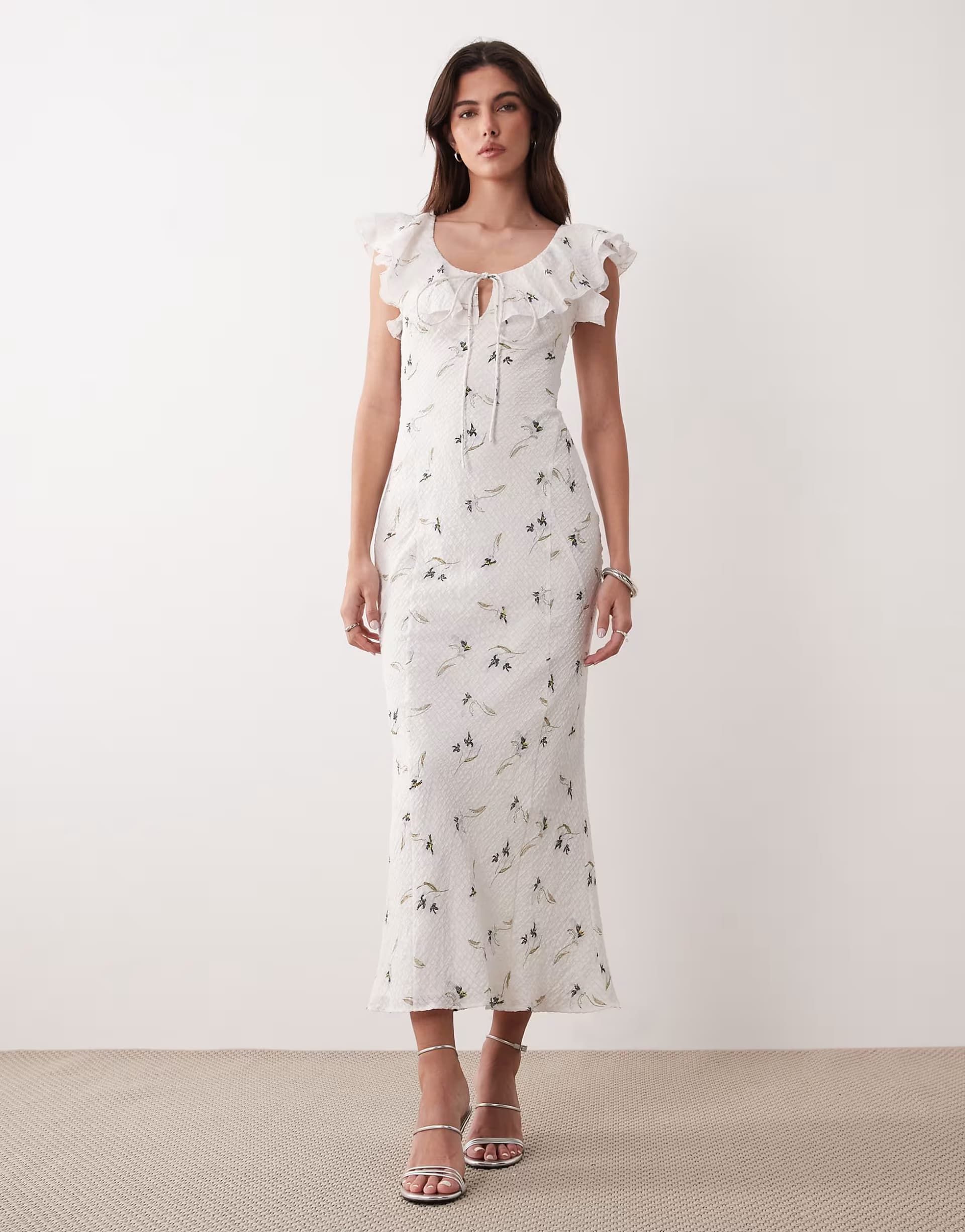 ASOS ASOS DESIGN ruffle sweetheart neckline textured maxi dress in cream with blue ditsy print