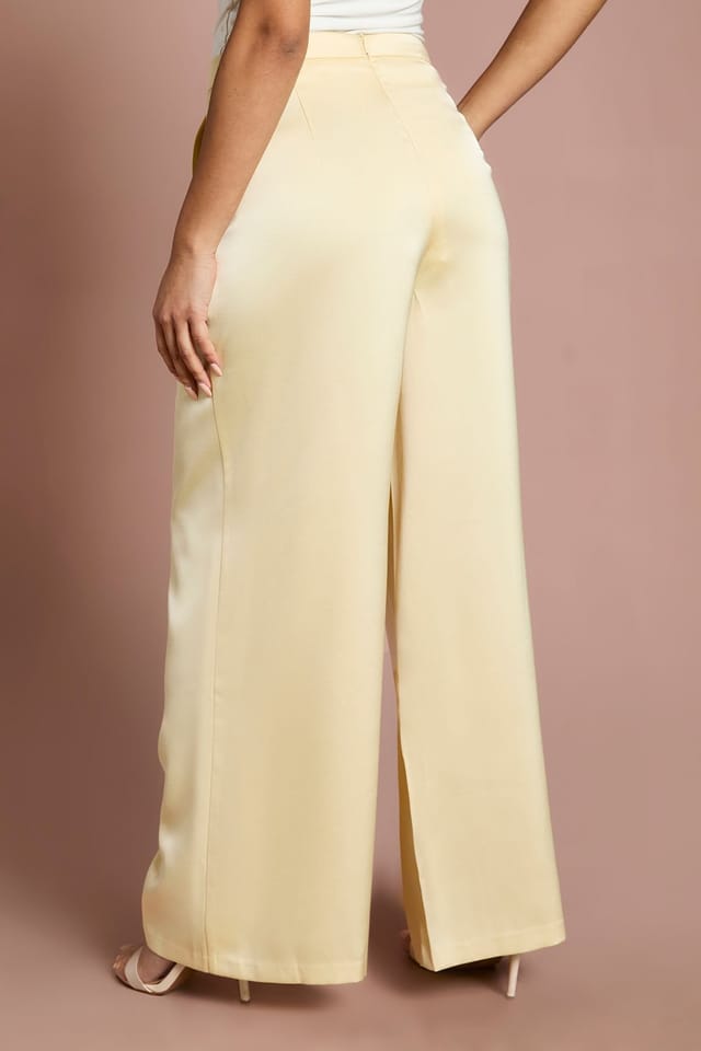Coast Coast Women's Petite Satin Flared Trouser in Lemon - 3