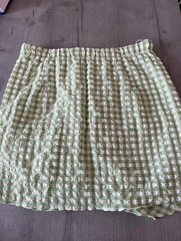 Bershka Skirt with bow detail 10-12