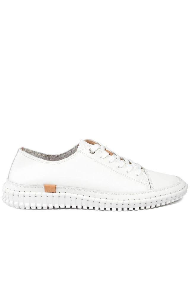 Pavers Pavers Women's Leather Flexible Lightweight Lace Up Trainers in White - 2