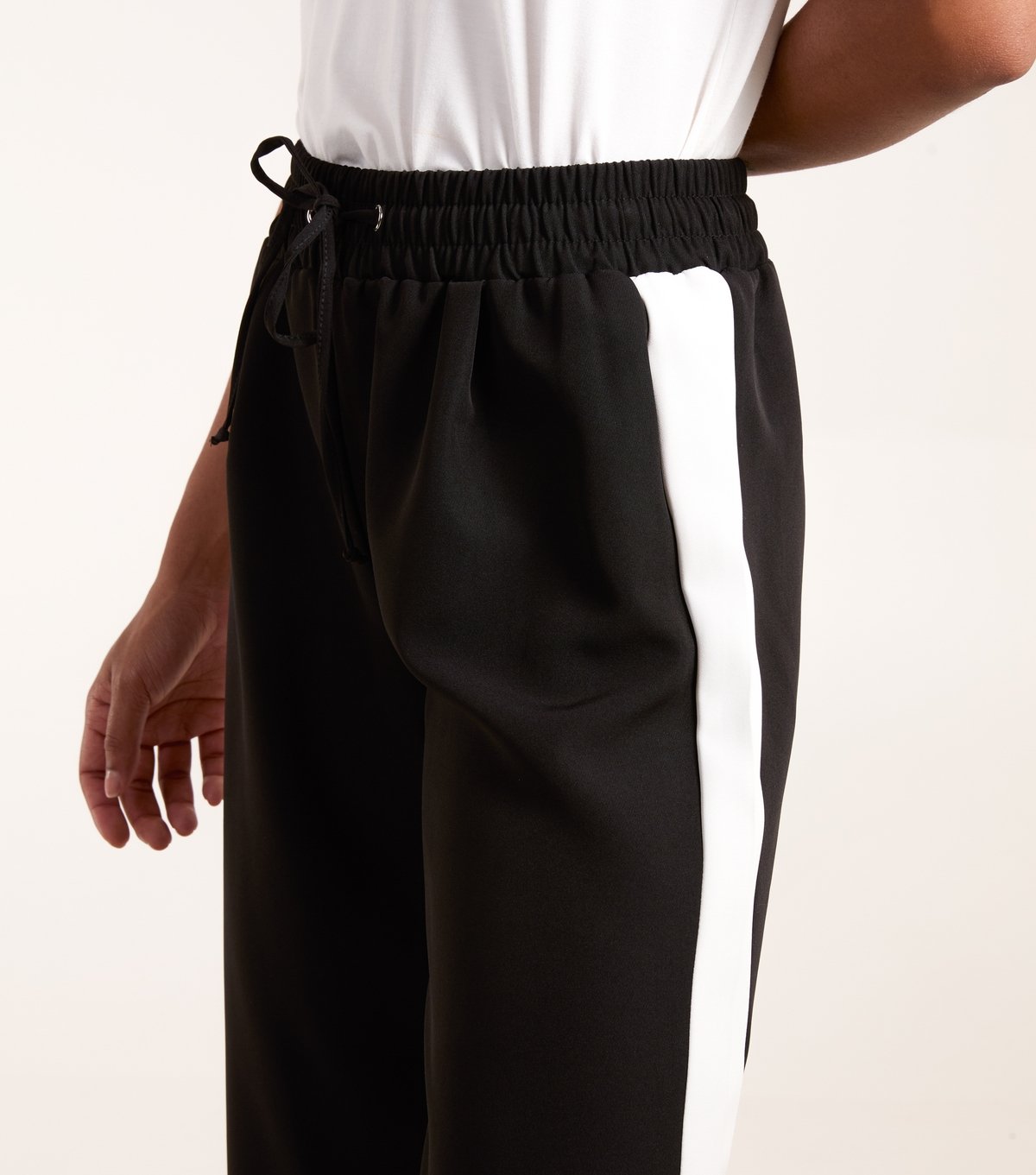 Blue Vanilla Women's Black Side Stripe Trousers Blue Vanilla New Look - 3