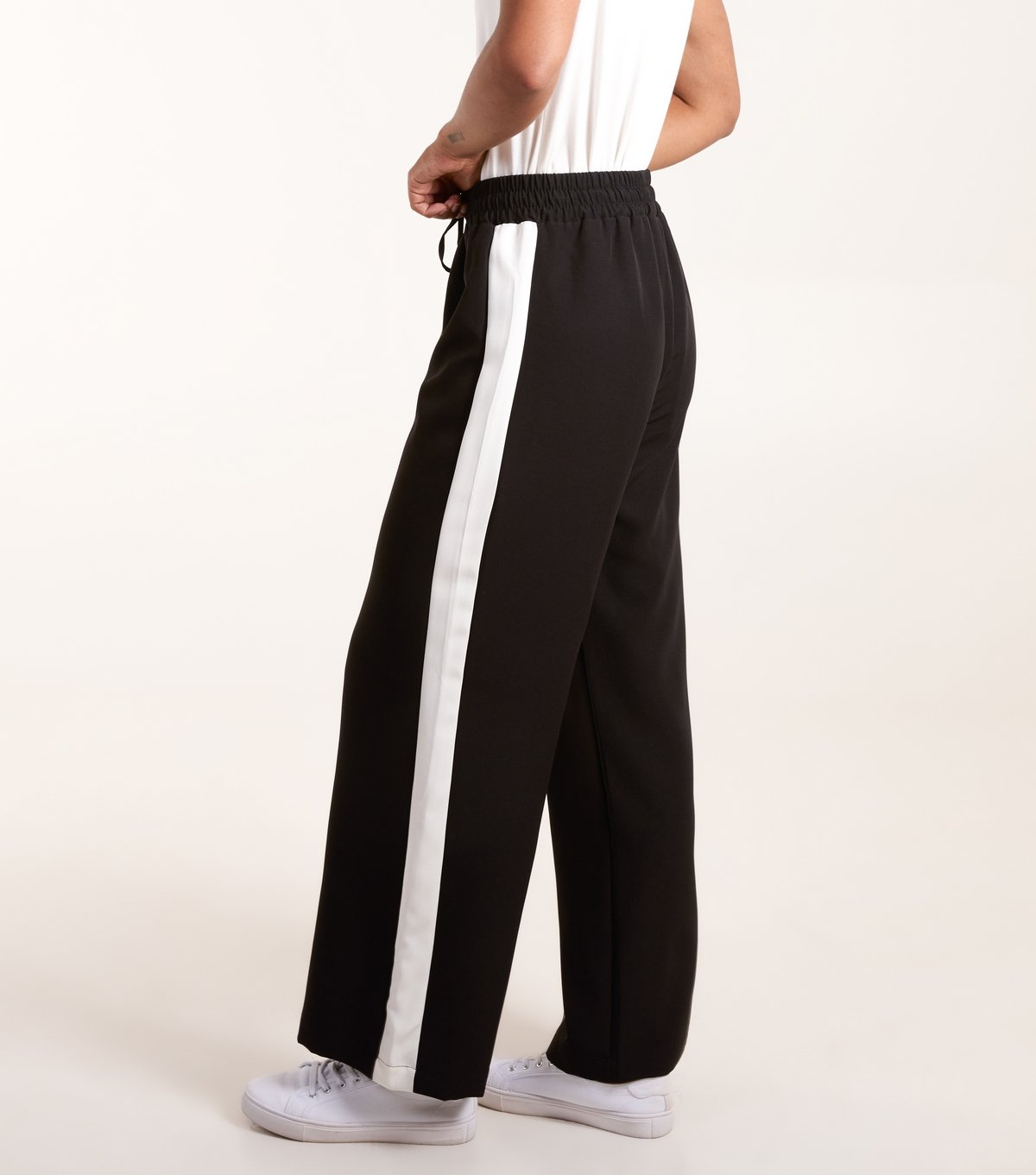 Blue Vanilla Women's Black Side Stripe Trousers Blue Vanilla New Look - 4