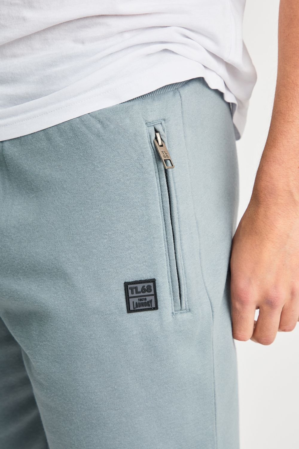 Tokyo Laundry Tokyo Laundry Men's Jogger Short with Drawstring in Grey - 4