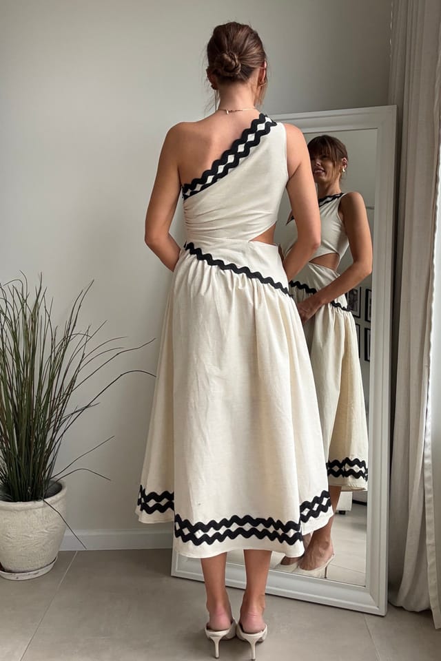 Style Cheat Style Cheat Women's Jasmine Scallop Trim Dress in Ivory - 2