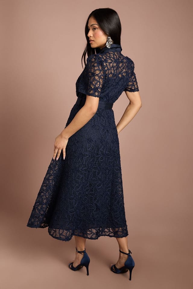 Coast Coast Women's Petite Floral Lace Collared Midi Dress in Navy - 3