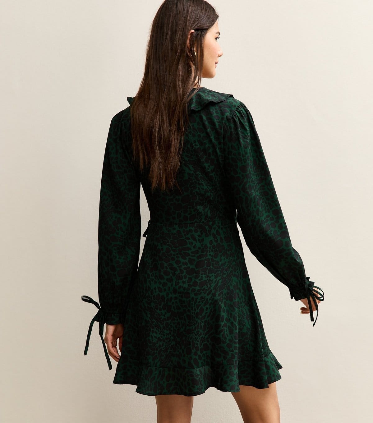 New Look Women's Dark Green Animal Print Ruffled Crepe Mini Wrap Dress New Look - 4