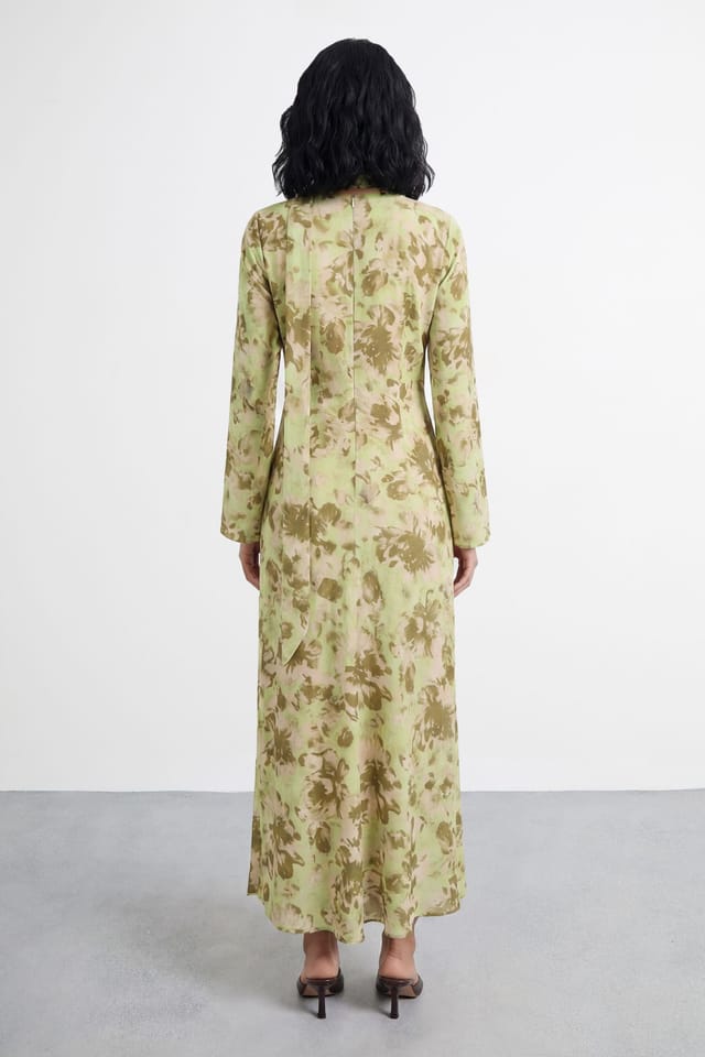 Warehouse Warehouse Women's Petite Long Sleeve Cowl Neck Floral Print Ruffle Detail Maxi Dress - 3