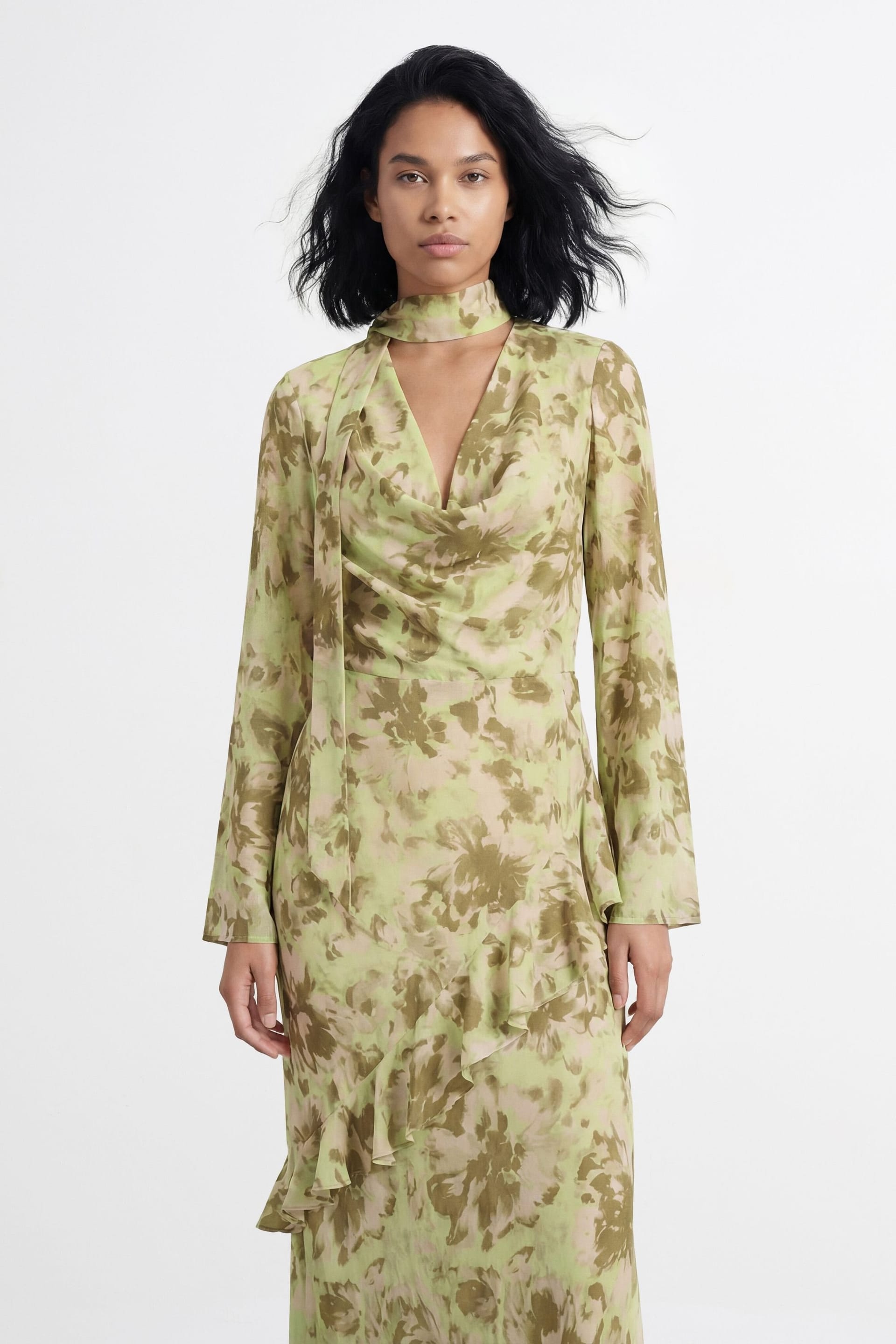 Warehouse Warehouse Women's Petite Long Sleeve Cowl Neck Floral Print Ruffle Detail Maxi Dress - 4