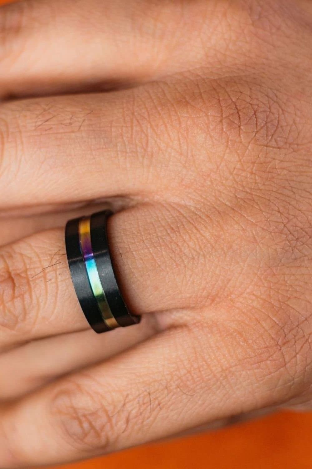 The Colourful Aura The Colourful Aura Men's 8mm Stainless Steel Unicorn Rainbow Unisex Thumb Band Ring in Black