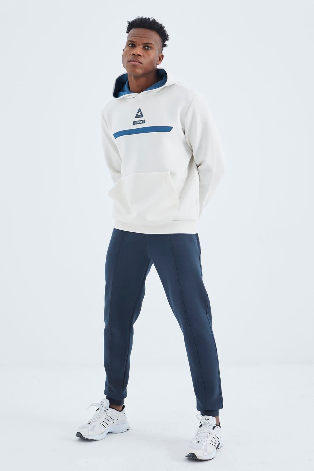 Tommy Life Tommy Life Men's Regular-Fit 3-Thread Fleece Sweatpants in Navy