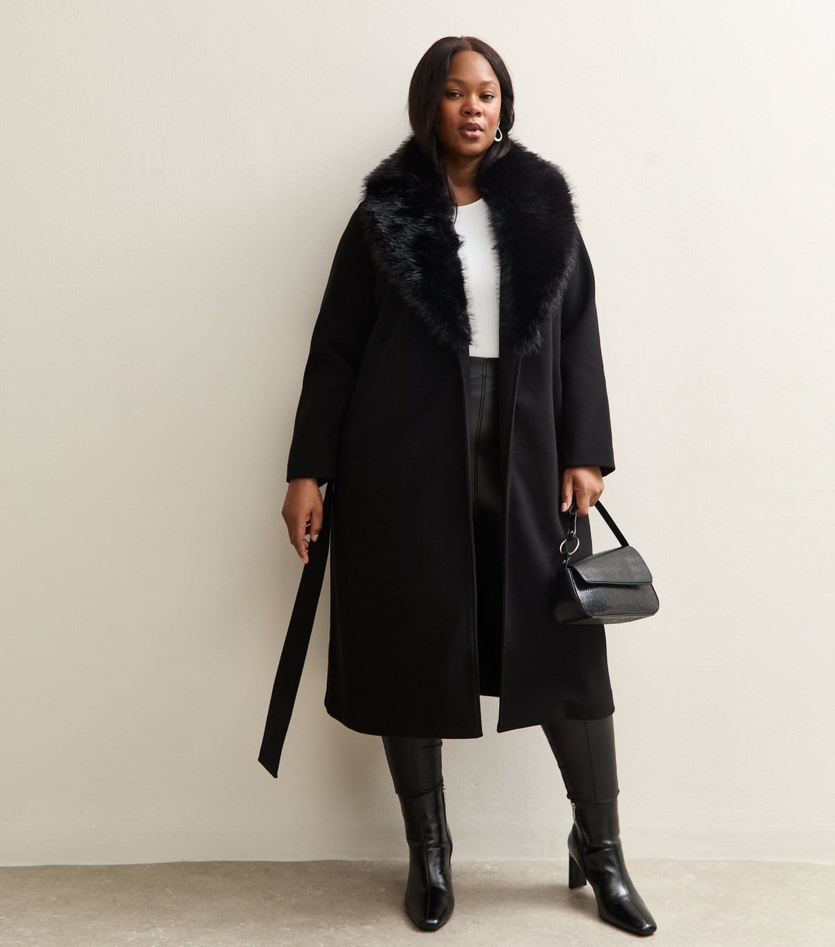 New Look Women's Plus Size Black Faux Fur Collar Belted Jacket Curves New Look - 4