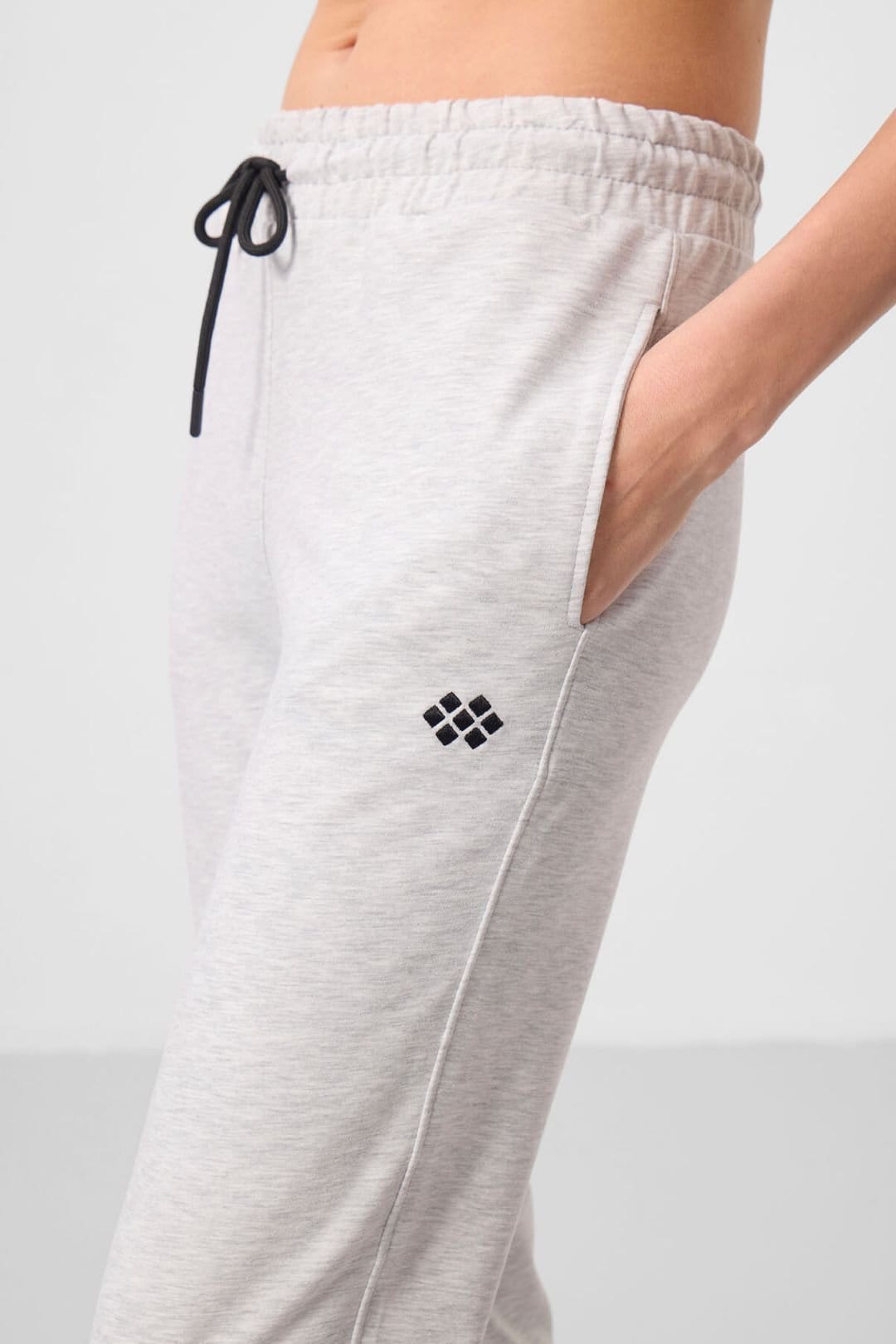 Tommy Life Tommy Life Women's Women's Knit Tracksuit Set in Light Grey - 4