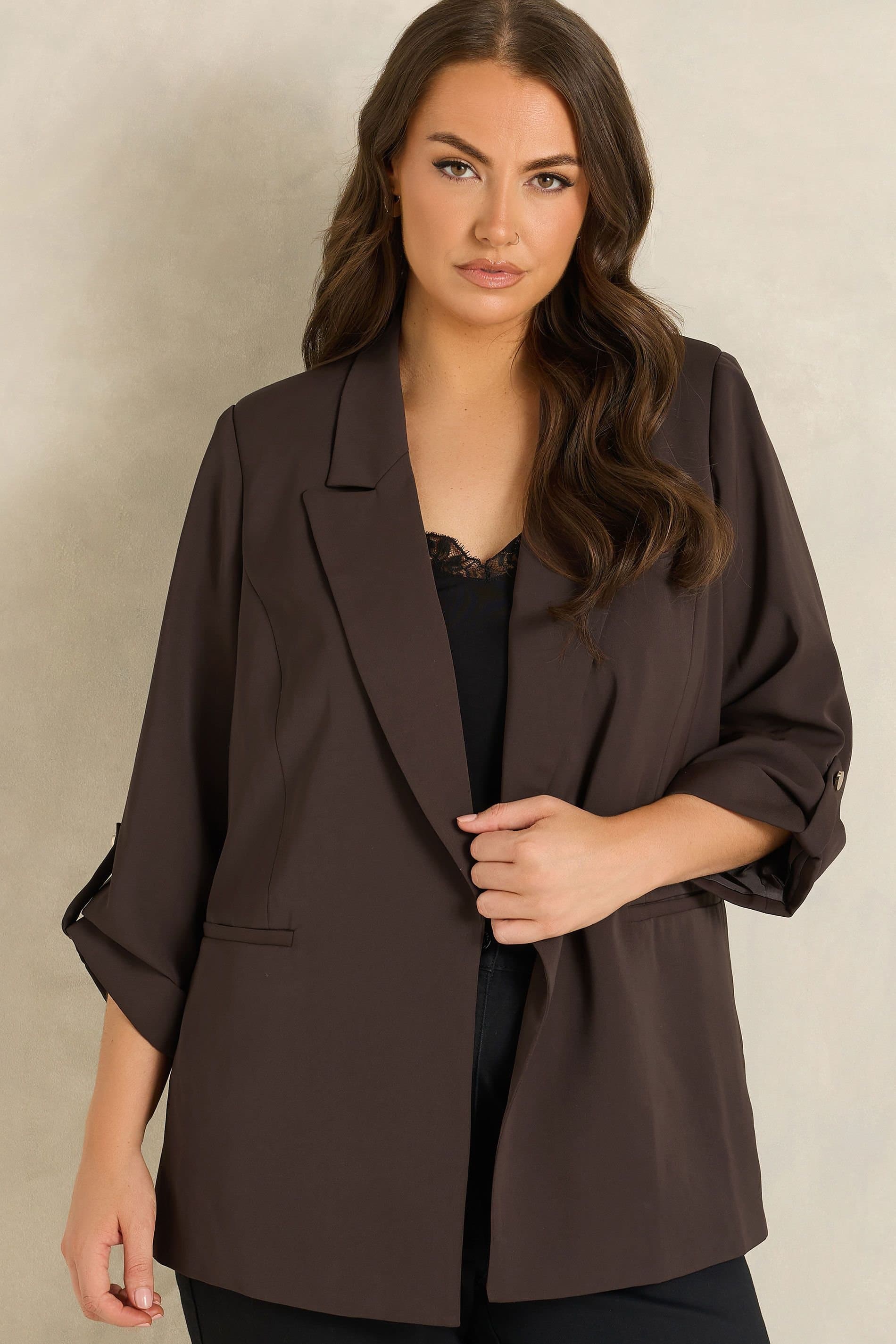 Evans Evans Women's Relaxed Tab Sleeve Blazer in Brown