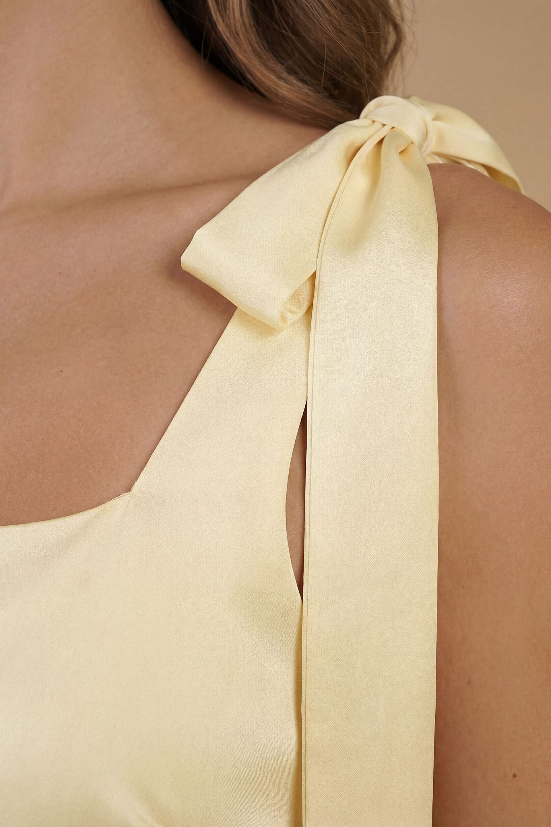 Oasis Oasis Women's Satin Tie Shoulder Tiered Bridesmaid Maxi Dress in Butter - 4