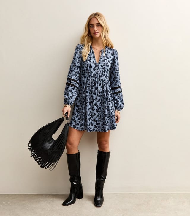 New Look Women's Blue Floral Crinkled Mini Dress New Look - 2