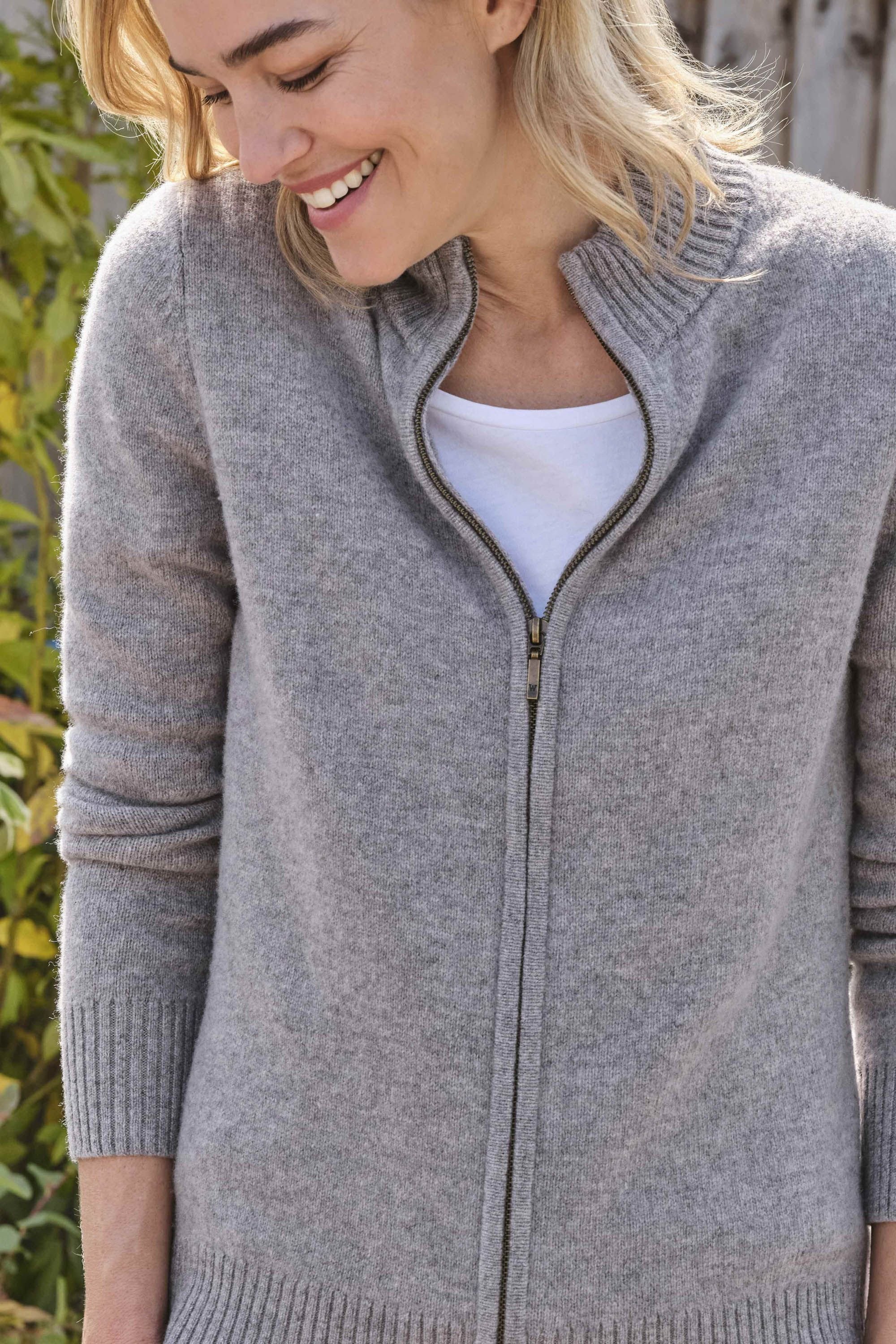 WoolOvers WoolOvers Women's Lambswool Zip Thru Cardigan in Light Grey - 2