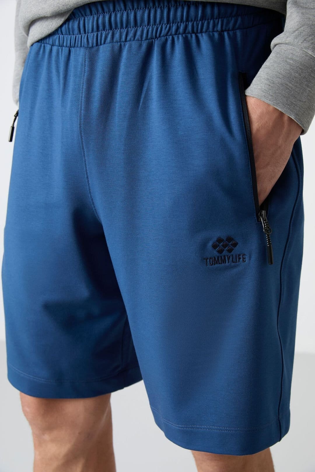 Tommy Life Tommy Life Men's Regular-fit Knit Sweat Shorts in Blue - 4