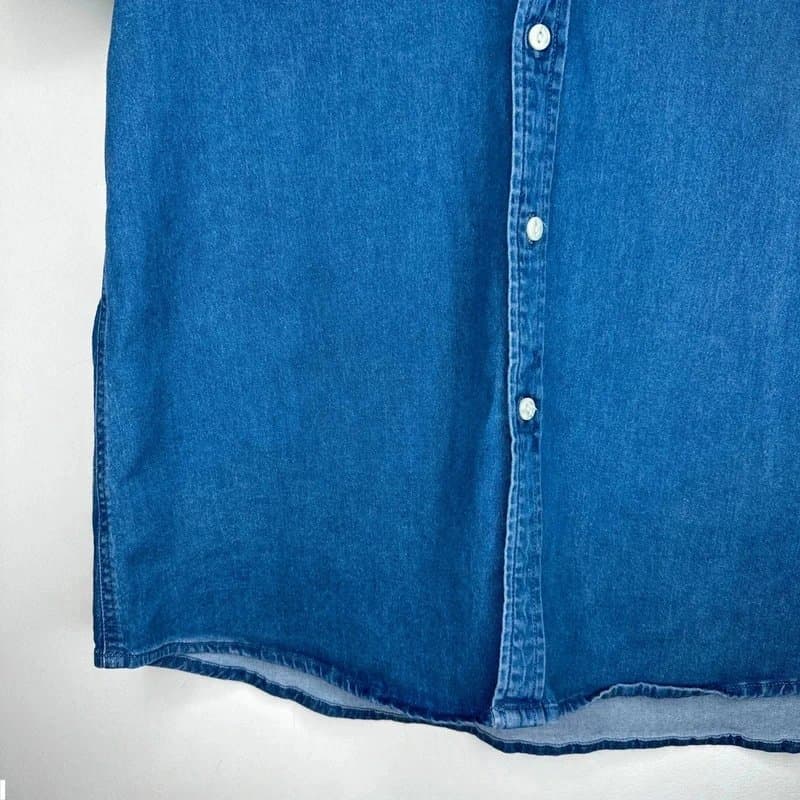 ASOS ASOS Denim Shirt Size XL Blue Short Sleeve Pocket Collared Button Down