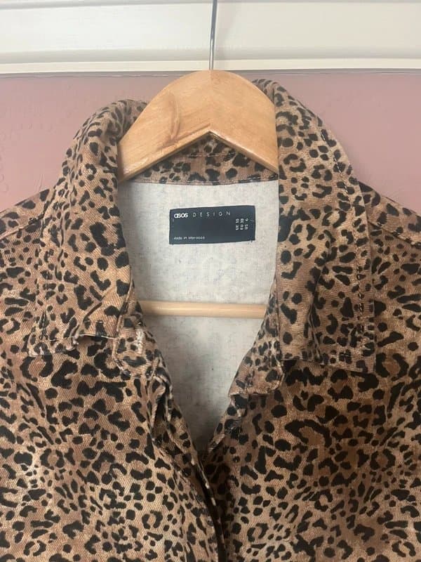 ASOS ASOS leopard print denim short sleeved shirt dress. Size 10