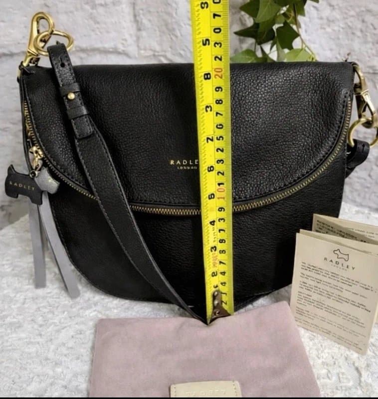 Radley Radley “Pudding Lane” Ladies Finest Leather Shoulder Bag, Black RRP £199 - Used Once!