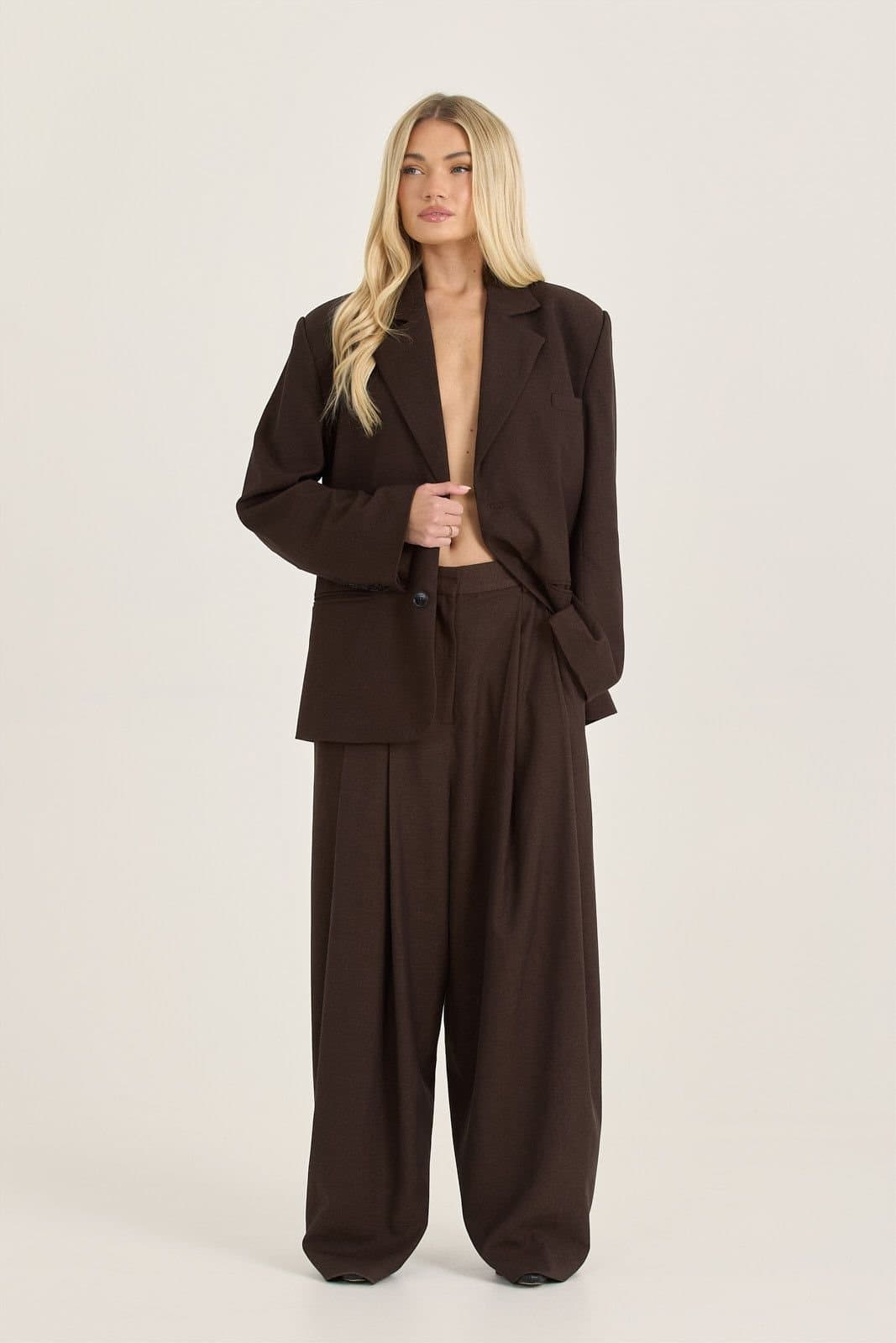 Loom Archives Loom Archives Women's LOOM Oversized Blazer in Chocolate