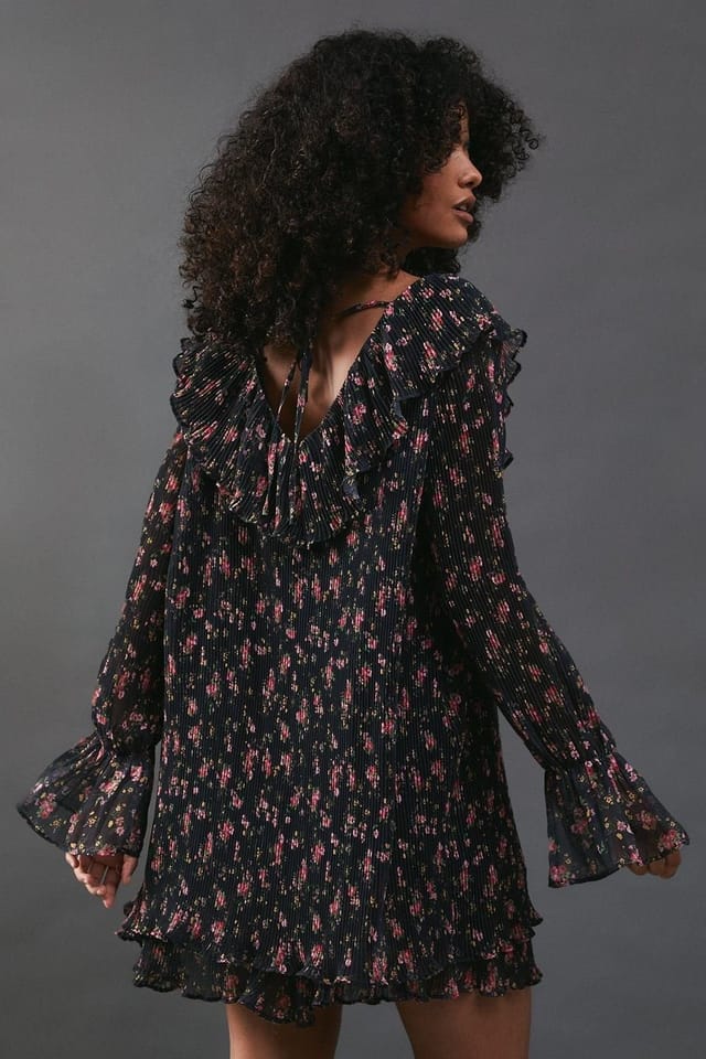 Warehouse Warehouse Women's Floral Pleated Chiffon V Neck Mini Swing Dress in Black - 3