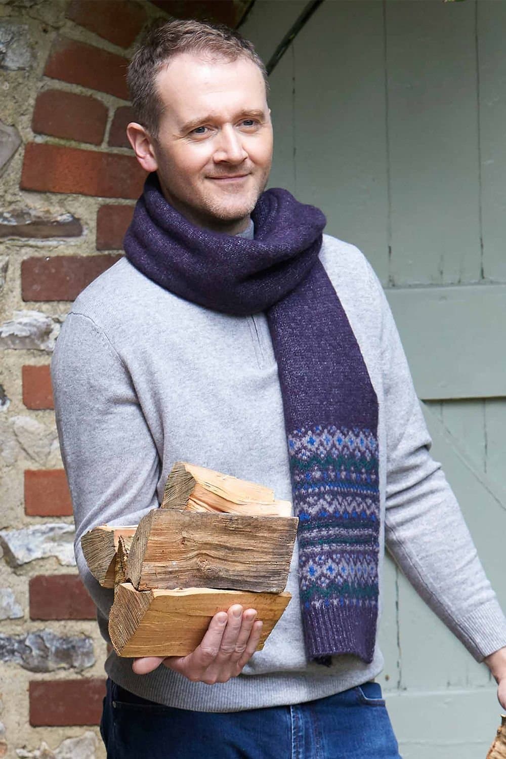 Moshulu Moshulu Men's 'Frampton Scarf' Men's Knitted Scarf in Navy