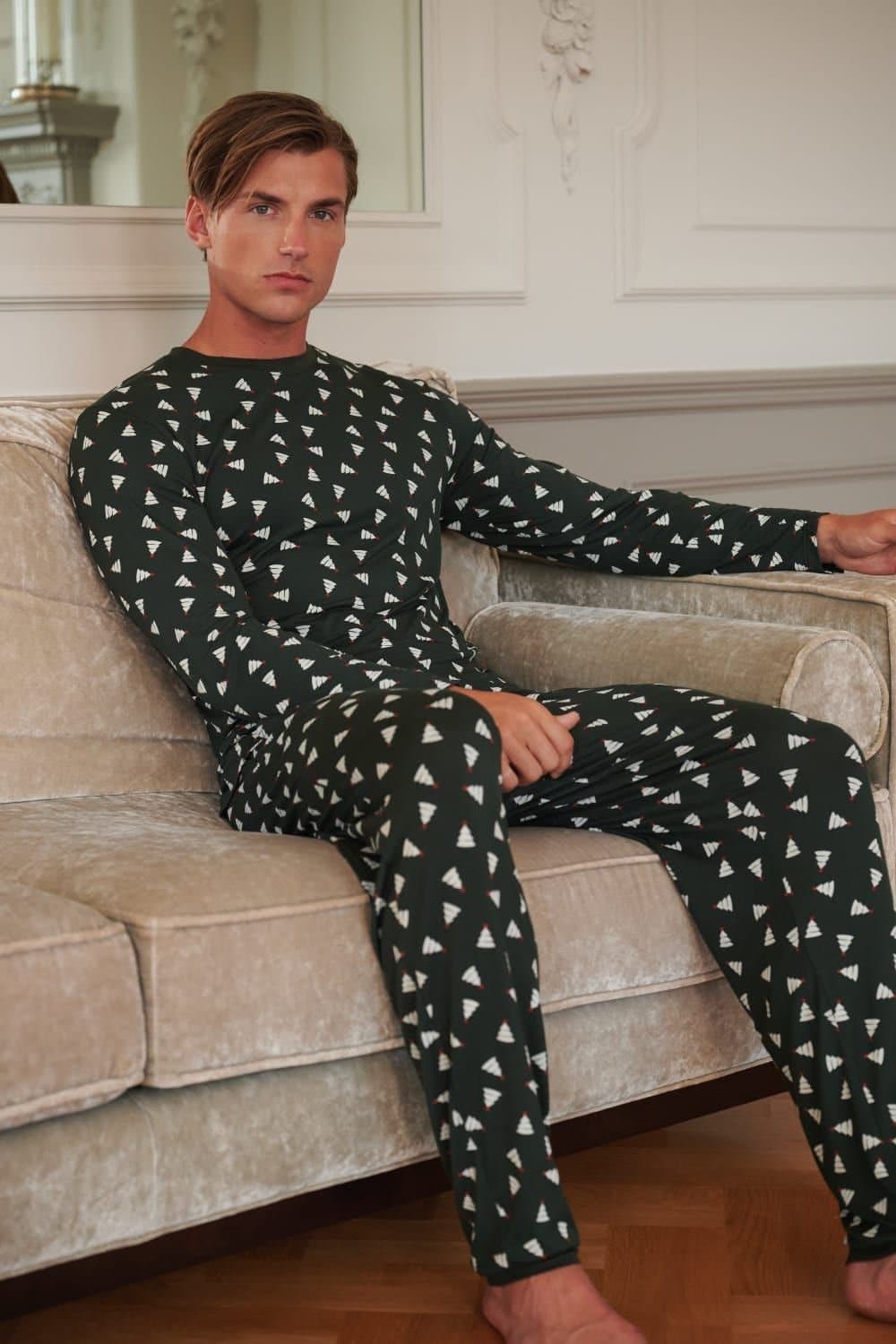 British Boxers British Boxers Men's "Evergreen Star" Bamboo Pyjama Set in Dark Green