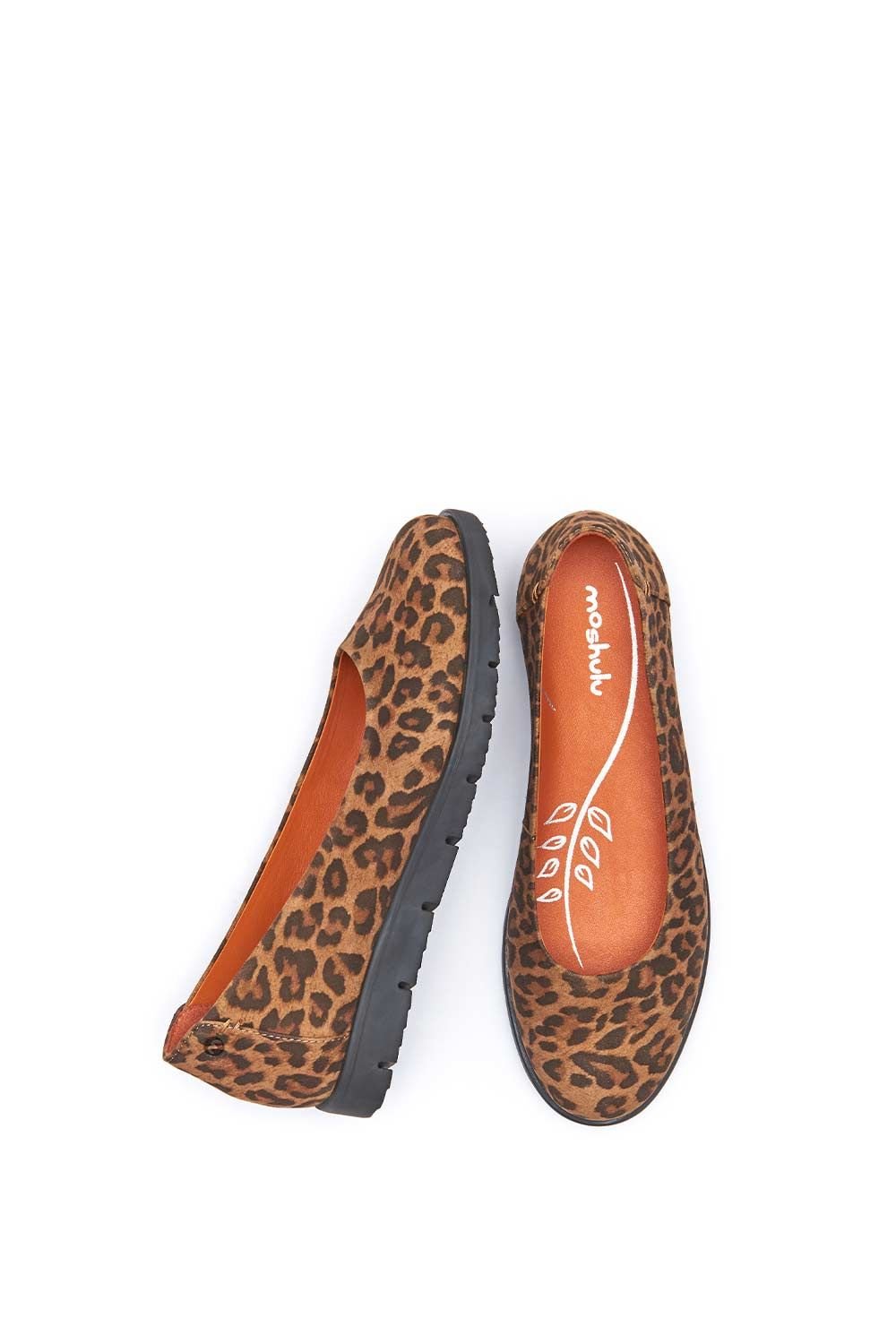 Moshulu Moshulu Women's 'Jin' Leather Flat Slip On Shoes in Tan - 2