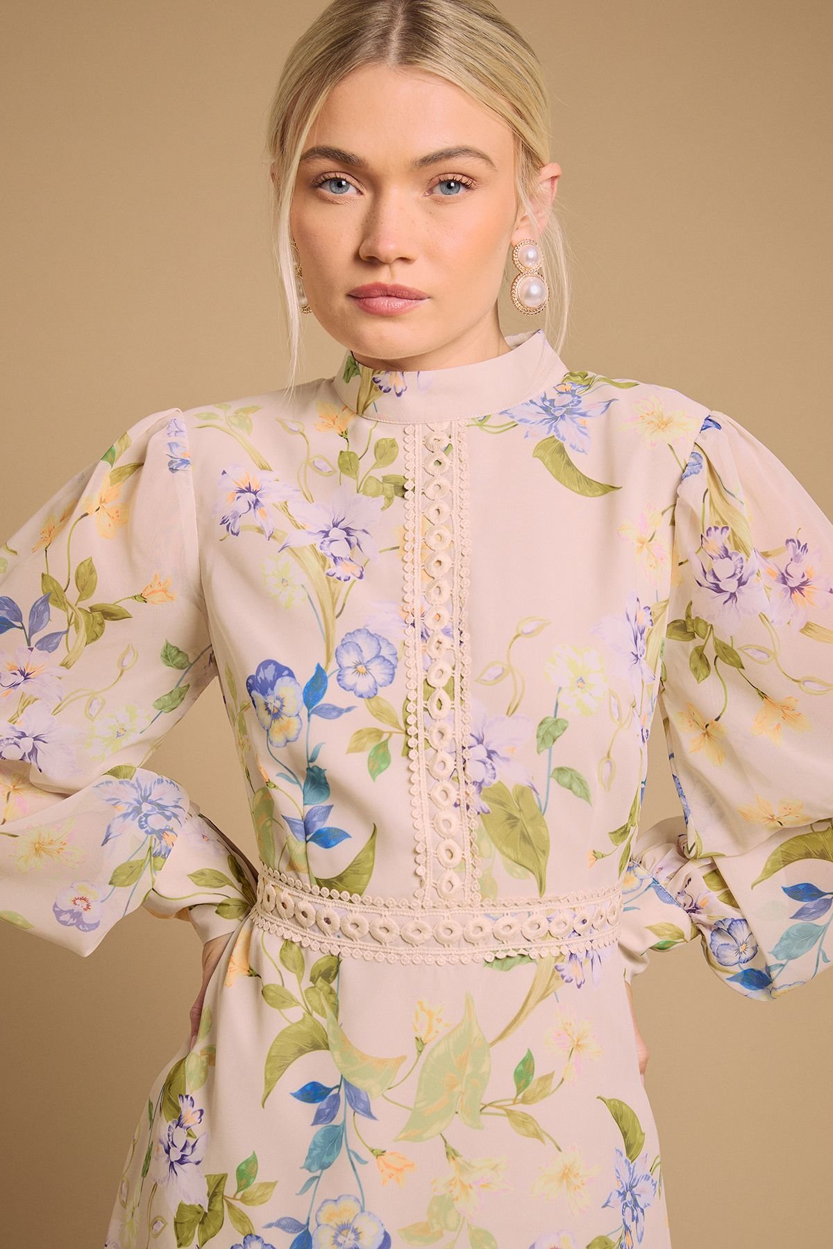 Oasis Oasis Women's Print Collar Mini Fit & Flare Dress in Cream - 3