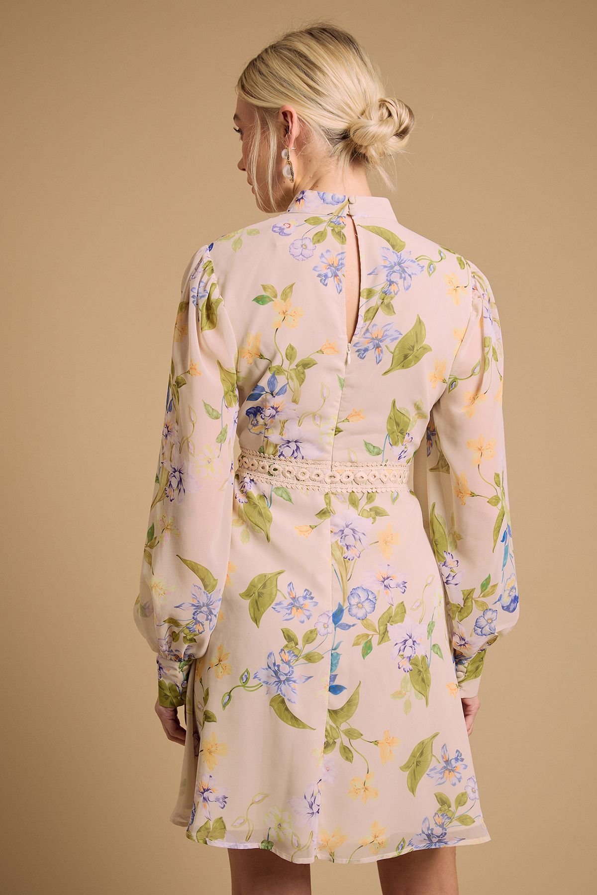 Oasis Oasis Women's Print Collar Mini Fit & Flare Dress in Cream - 4