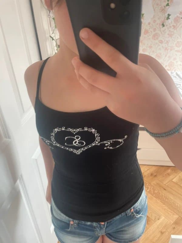 Bershka sabrina carpenter x bershka shirt - S